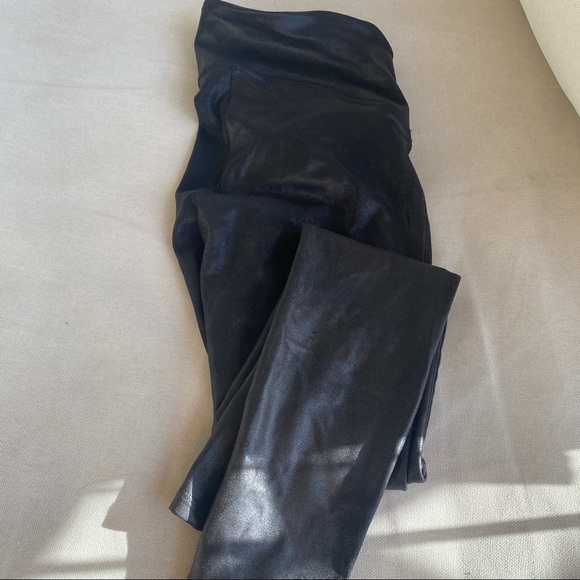 Spanx Faux Leather Leggings M - Picture 5 of 6